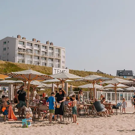 Albatros Aan Zee - * زاندفورت